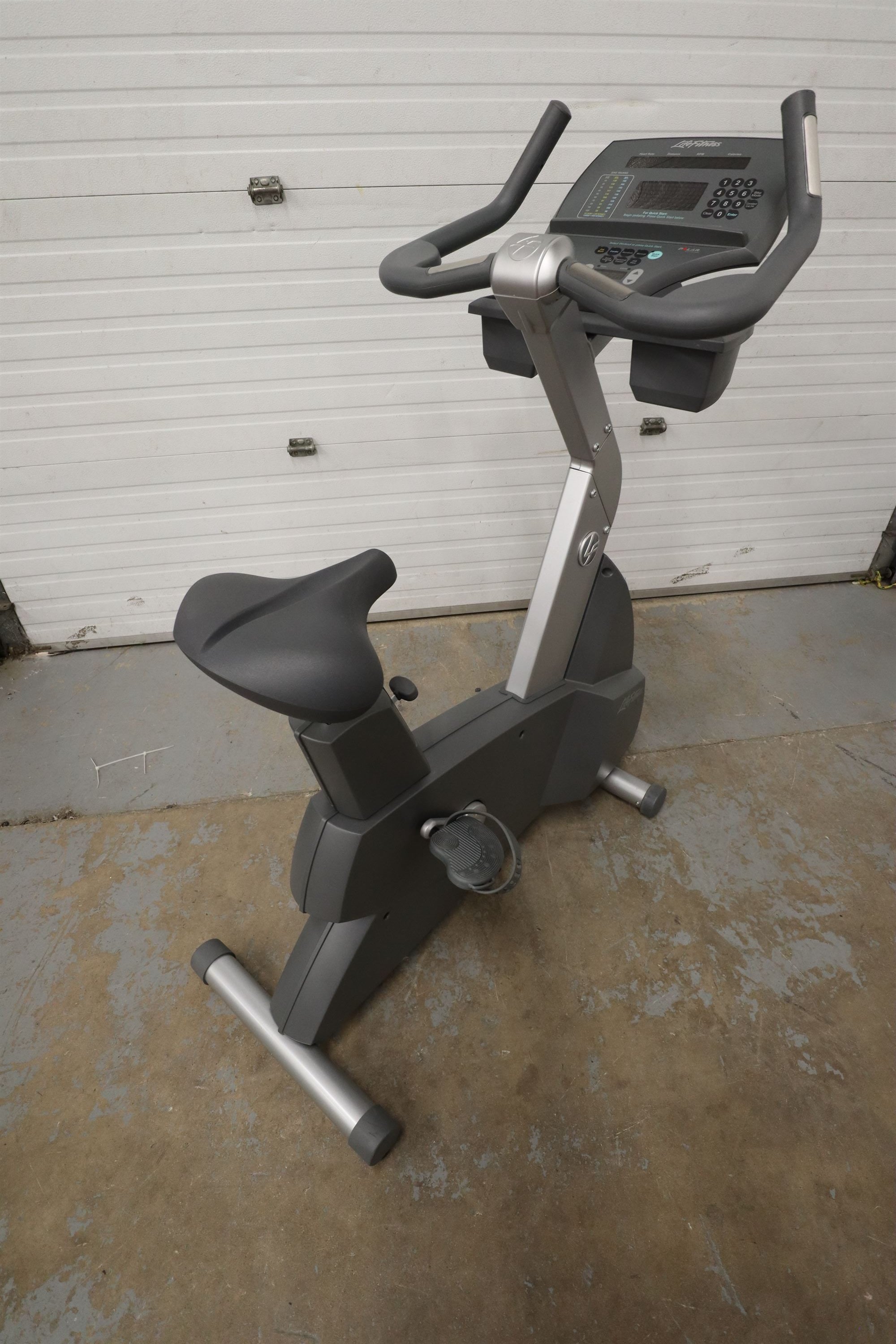 Used Life Fitness 95Ci Upright Stationary Bike
