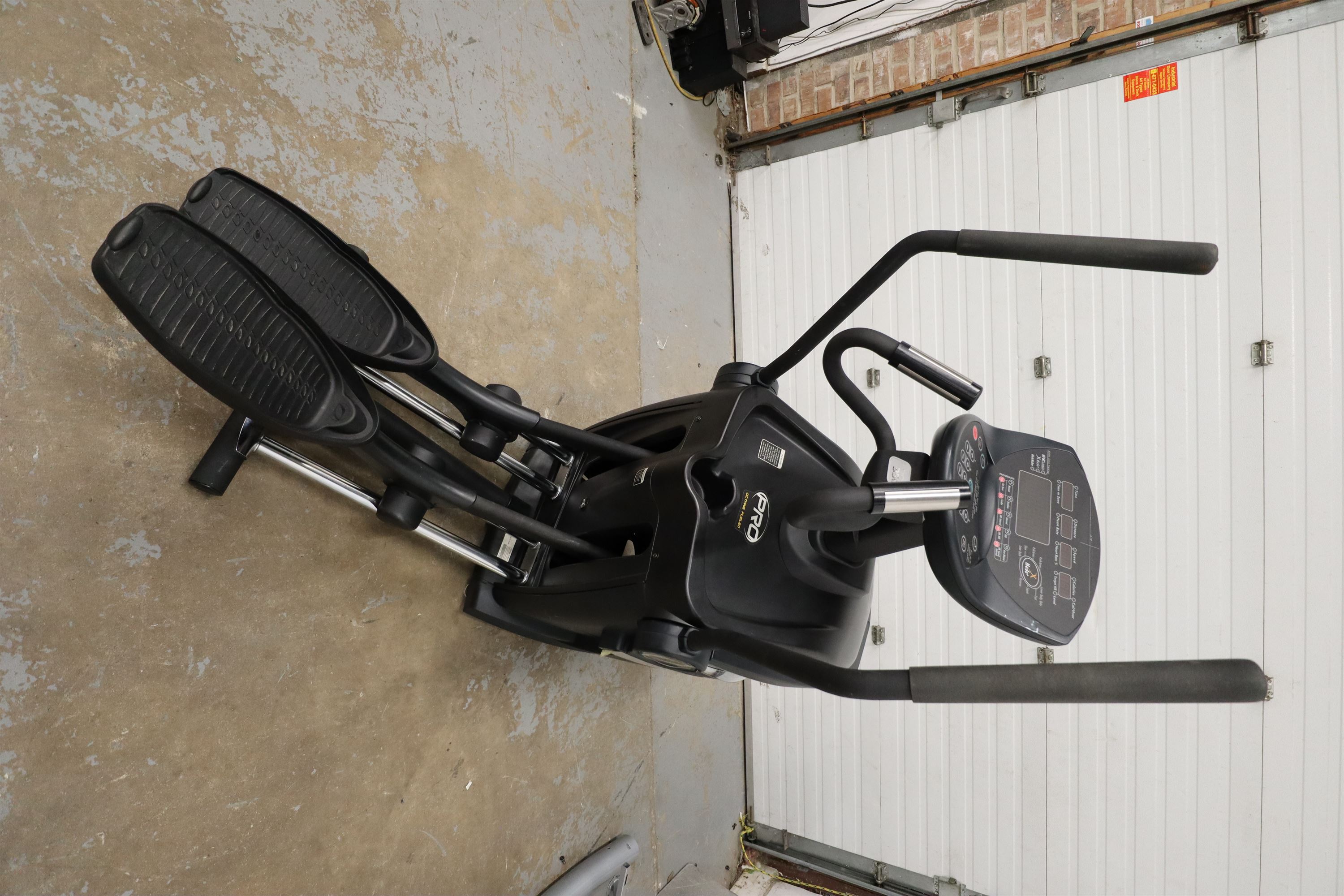 Used Octane Fitness Pro 350 R04087 Elliptical