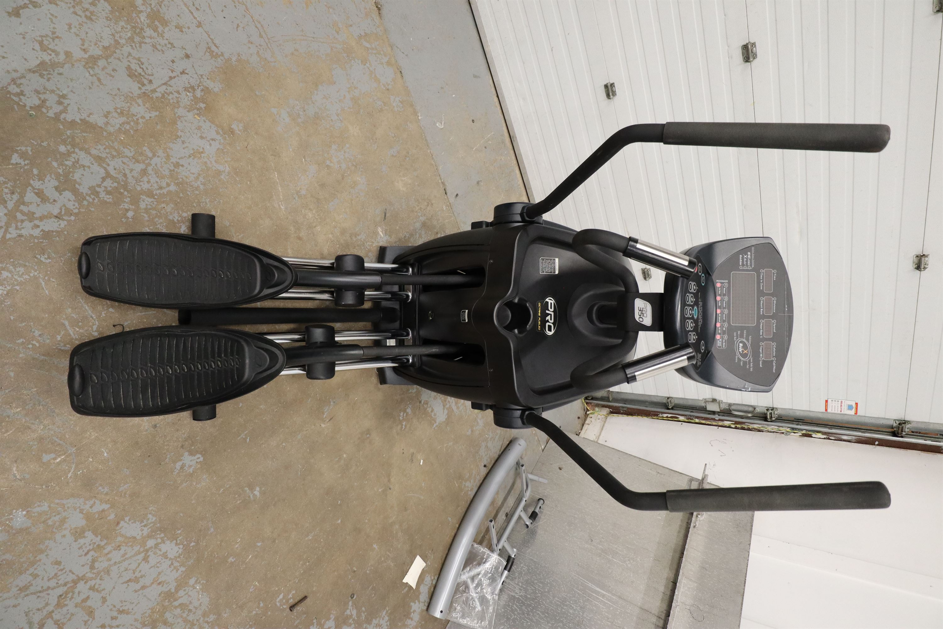 Used Octane Fitness Pro 350 R04087 Elliptical