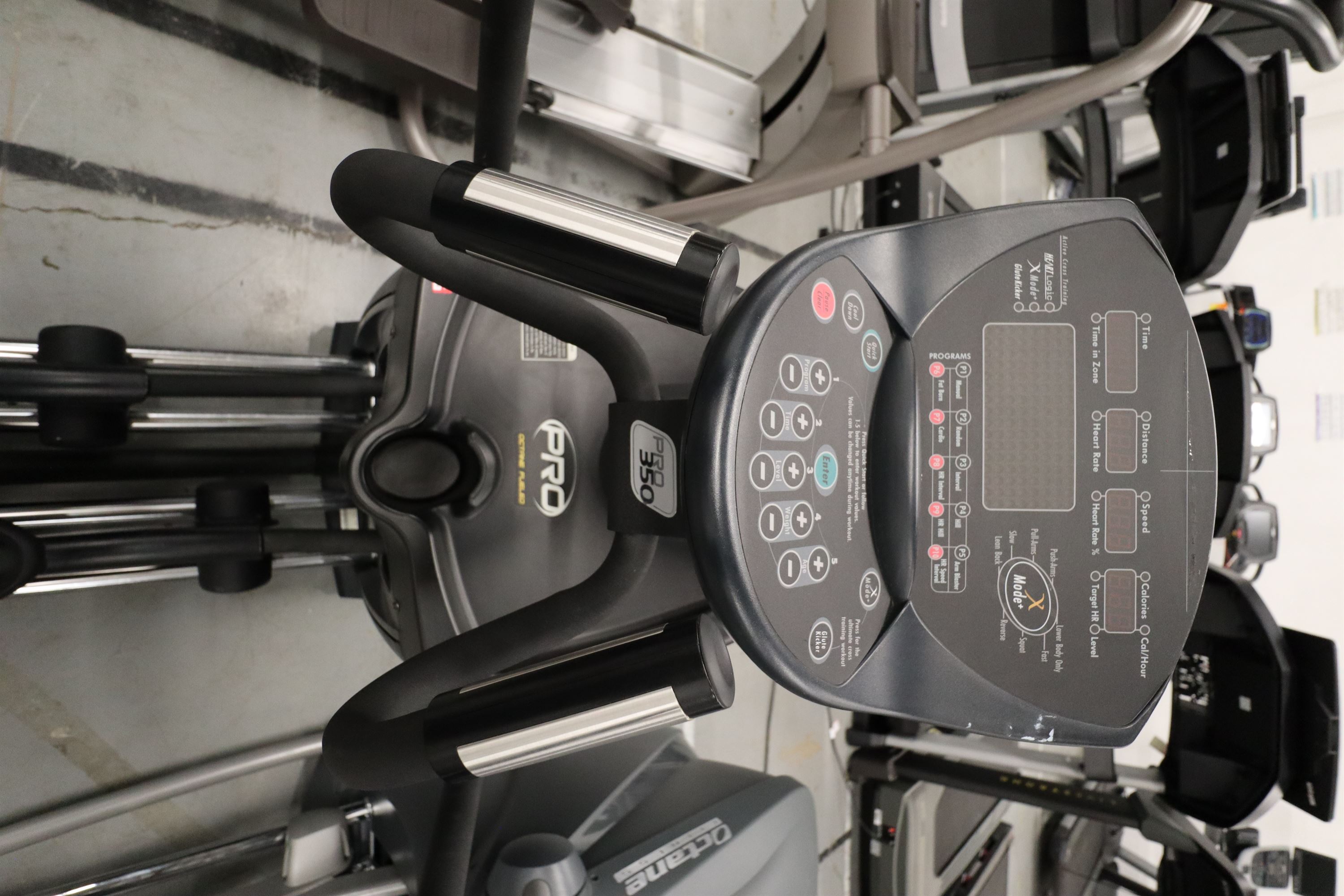 Used Octane Fitness Pro 350 R04087 Elliptical