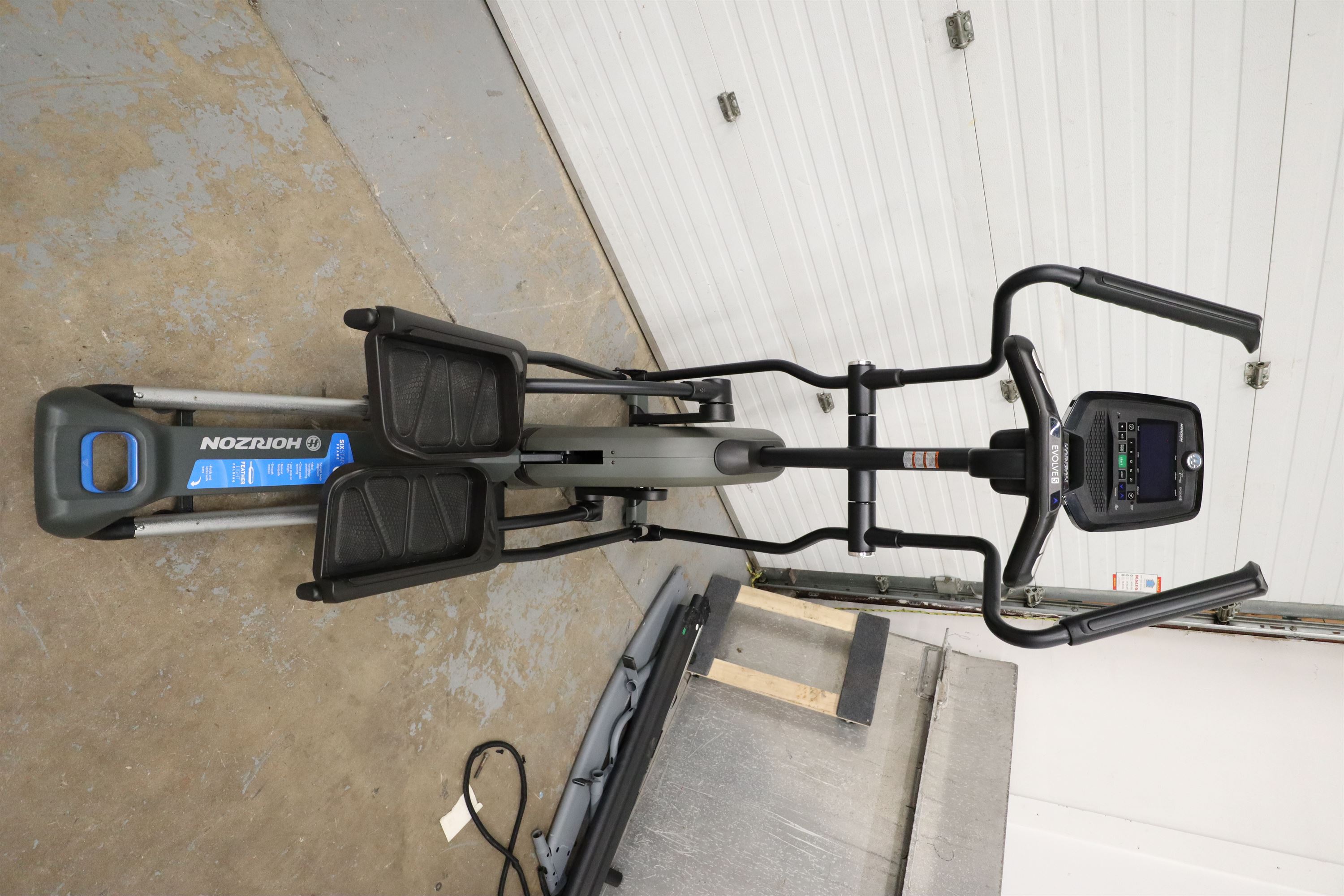Used Horizon Fitness Evolve 5 Space Saver EP584B Folding Elliptical