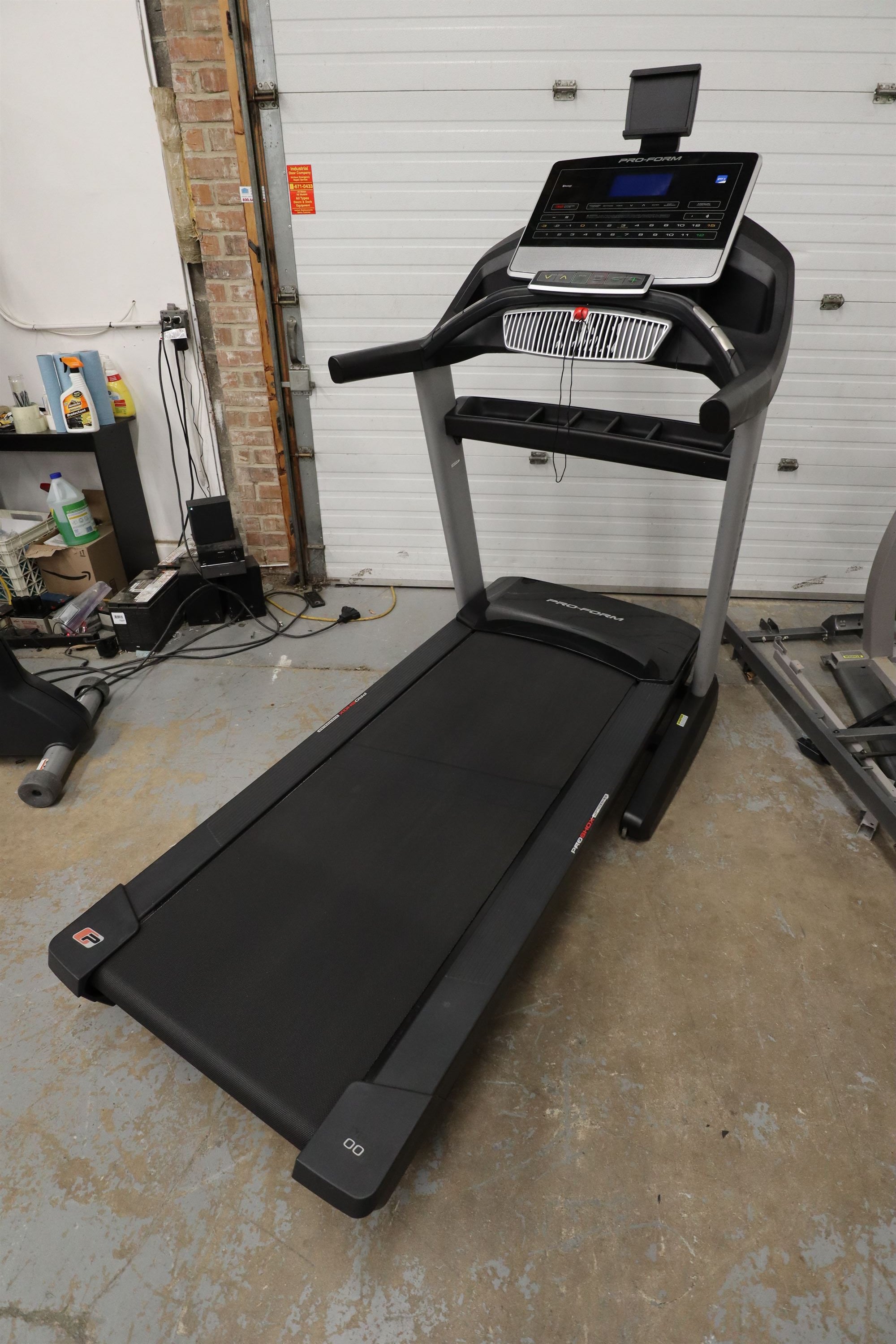 Used ProForm Pro 2000 PFTL131161 Folding Treadmill