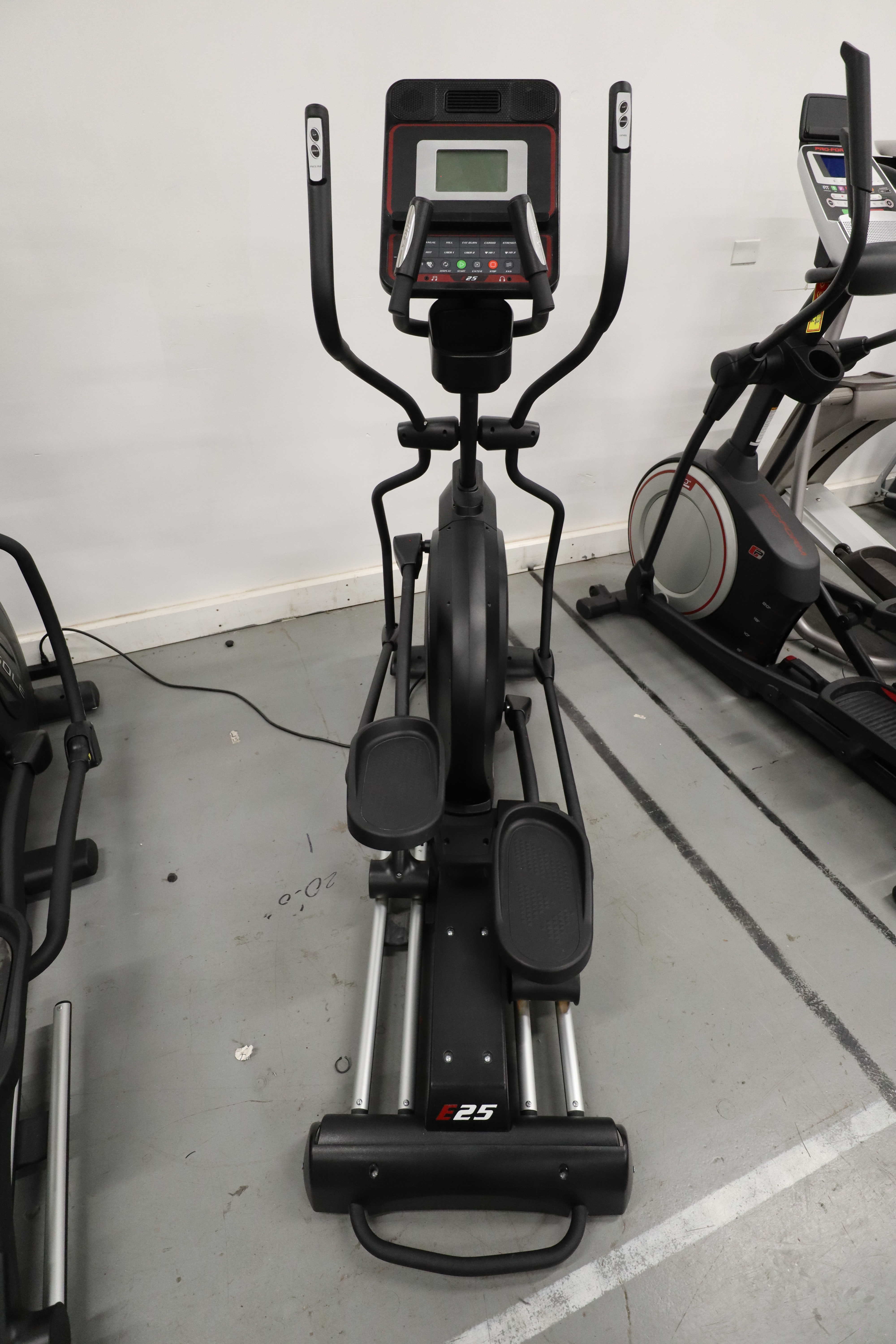 Used Sole E25 525018 Adjustable Inline Elliptical