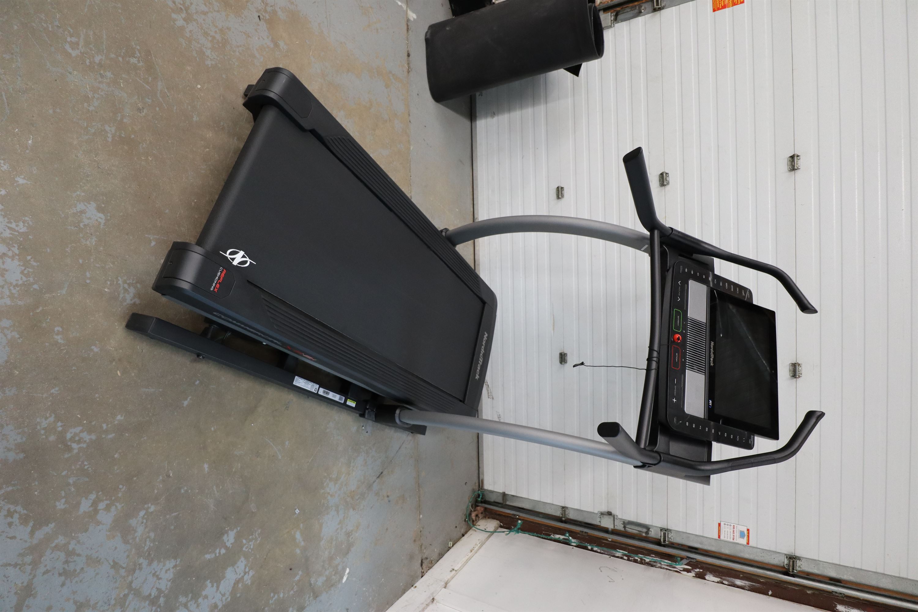 Used NordicTrack X22i Incline Trainer NTL292216 Non Folding Treadmill