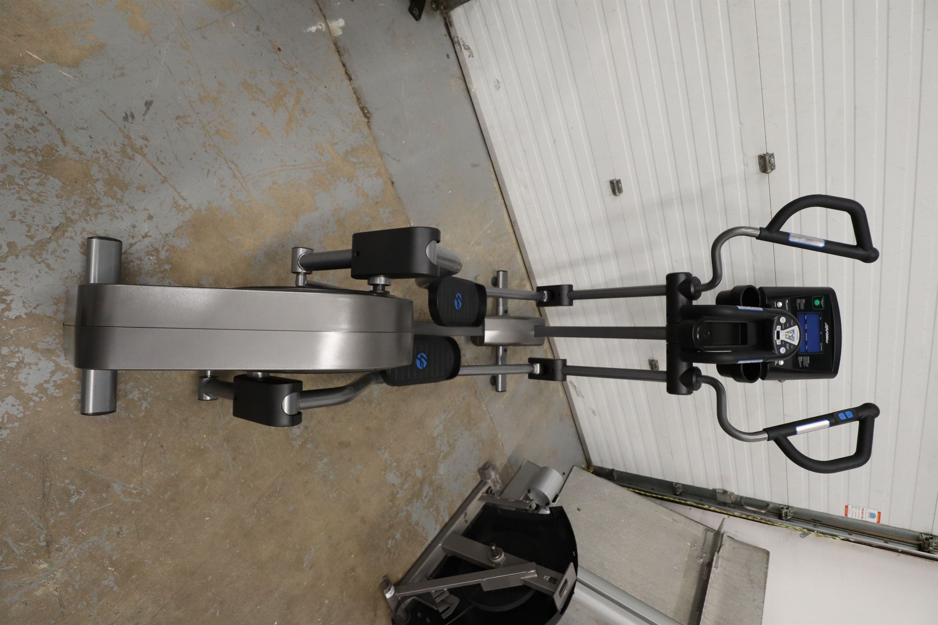 Used Life Fitness E3 W Go Console Elliptical