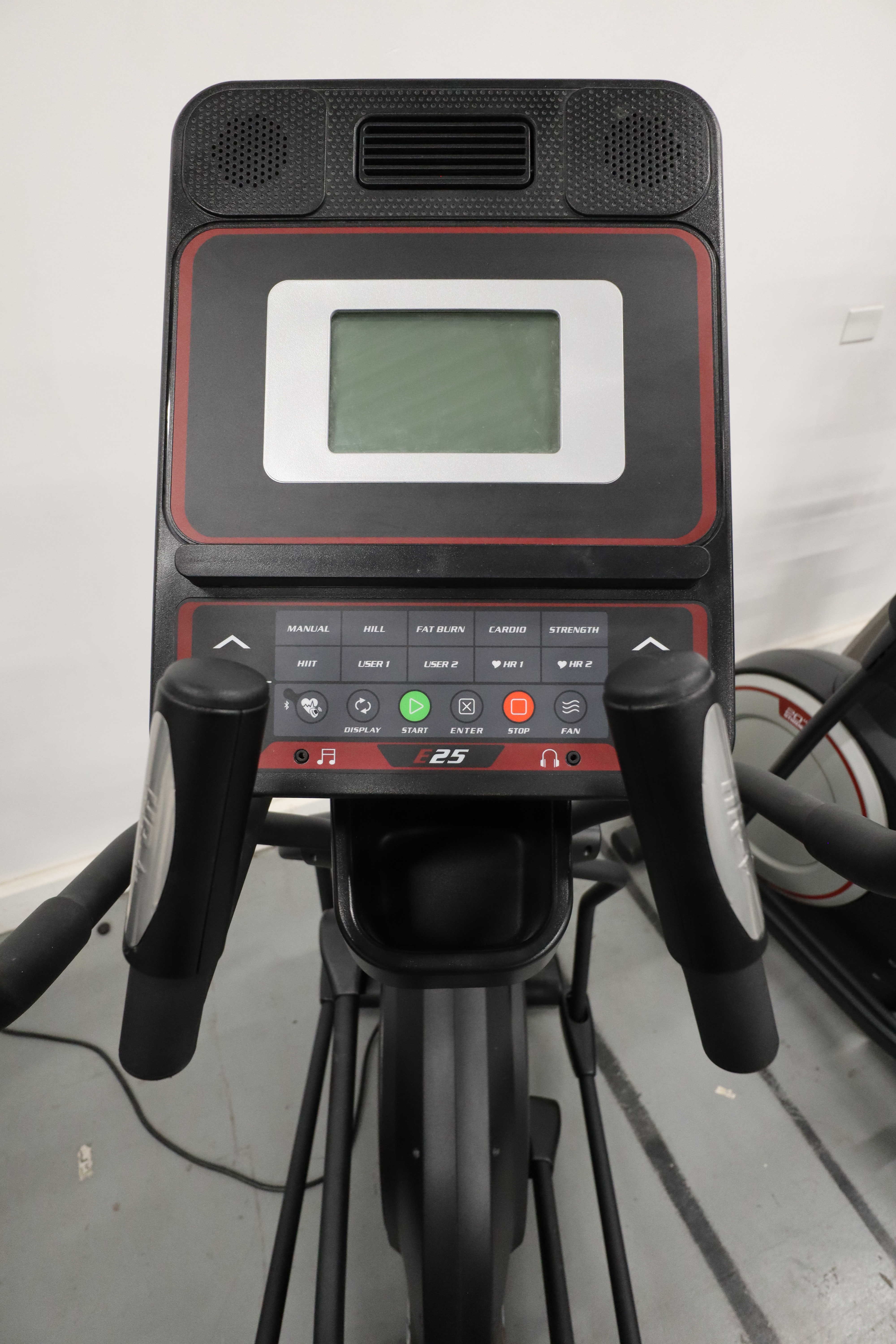 Used Sole E25 525018 Adjustable Inline Elliptical