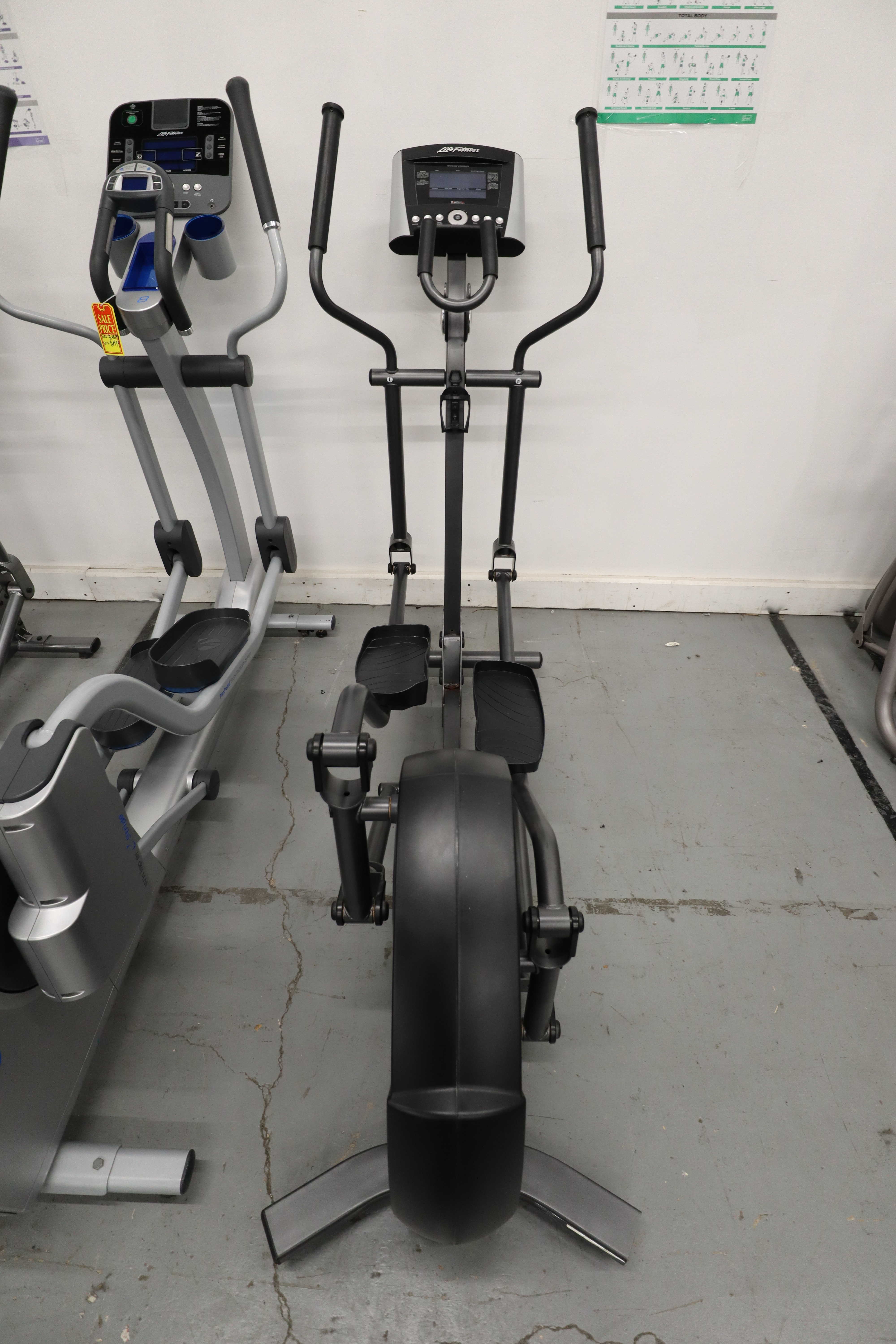 Used Life Fitness X1 With Advance Console X1-XX00-0103 Elliptical