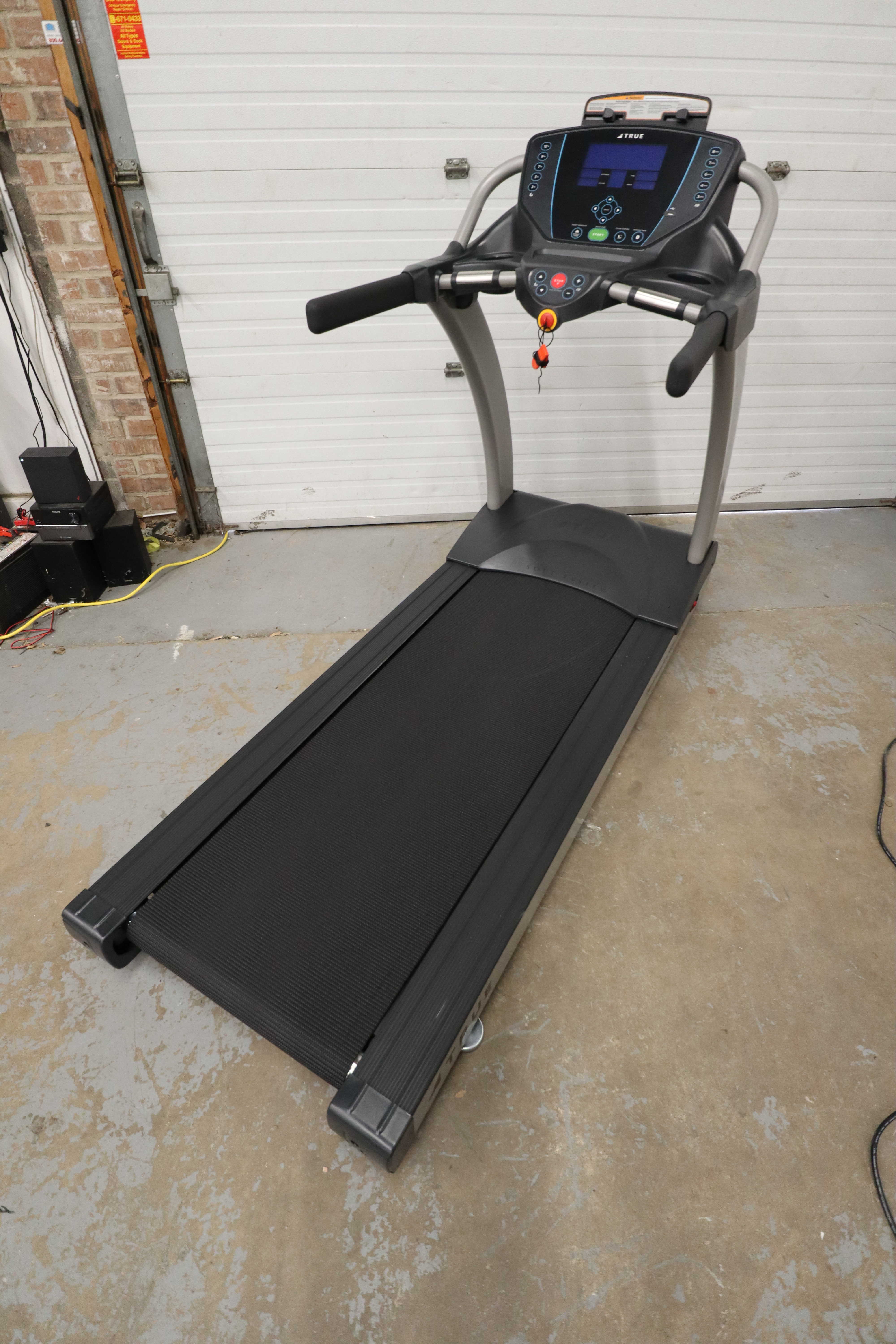Used True Fitness Performance 300 TPS300-19 Non Folding Treadmill