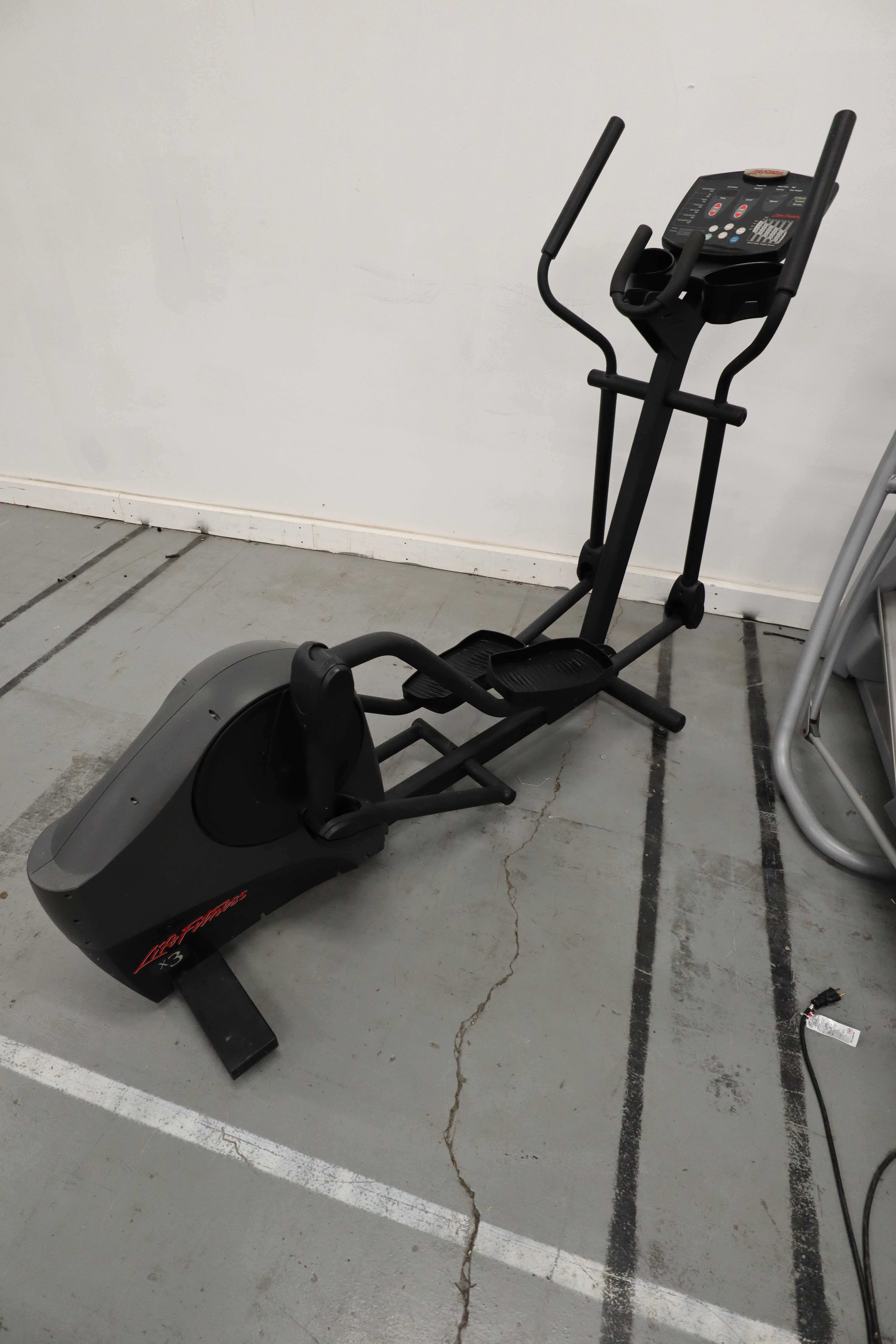 Used Life Fitness X3 Elliptical