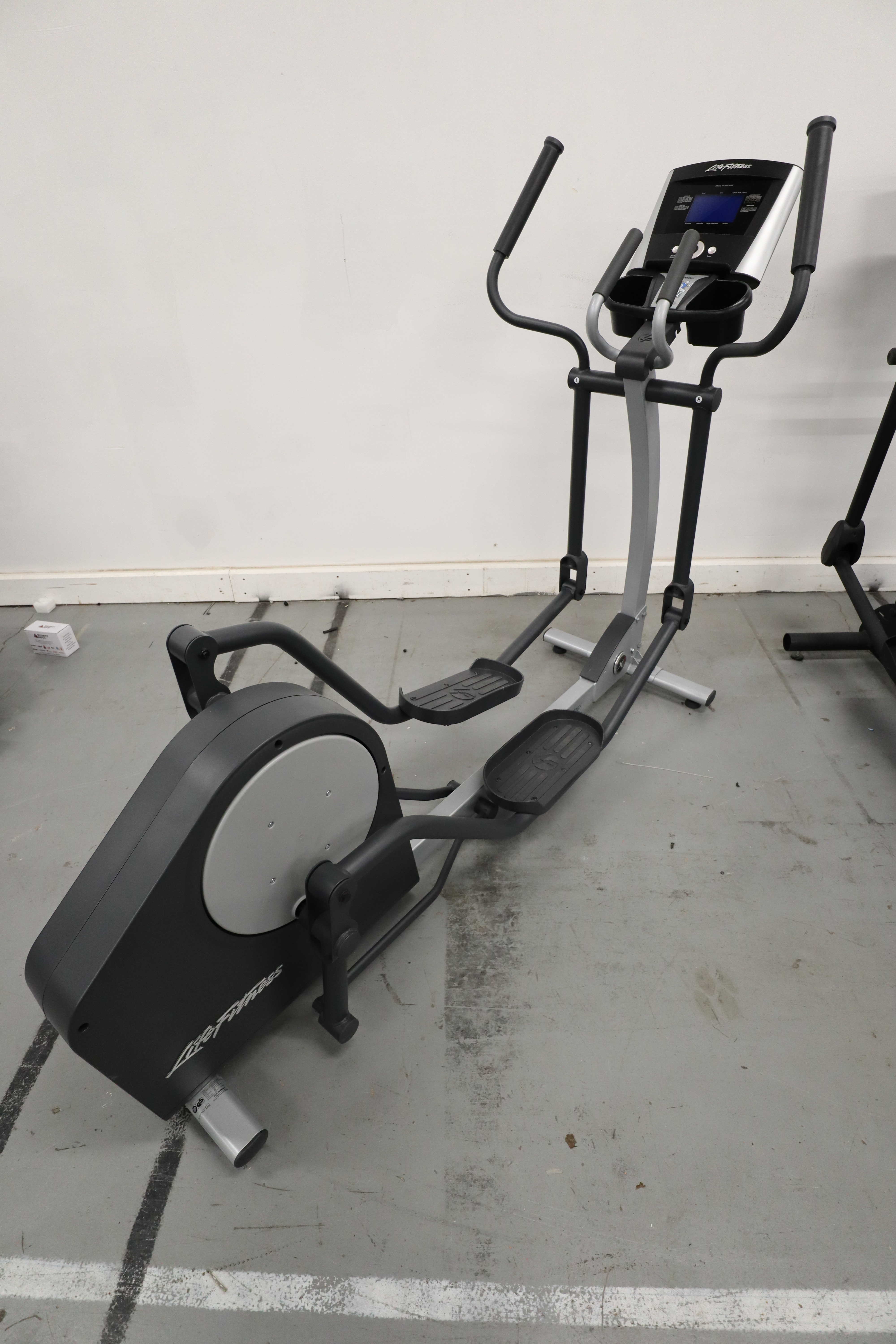 Used Life Fitness X1 w/ Basic Console X1-XX00-0203 Elliptical