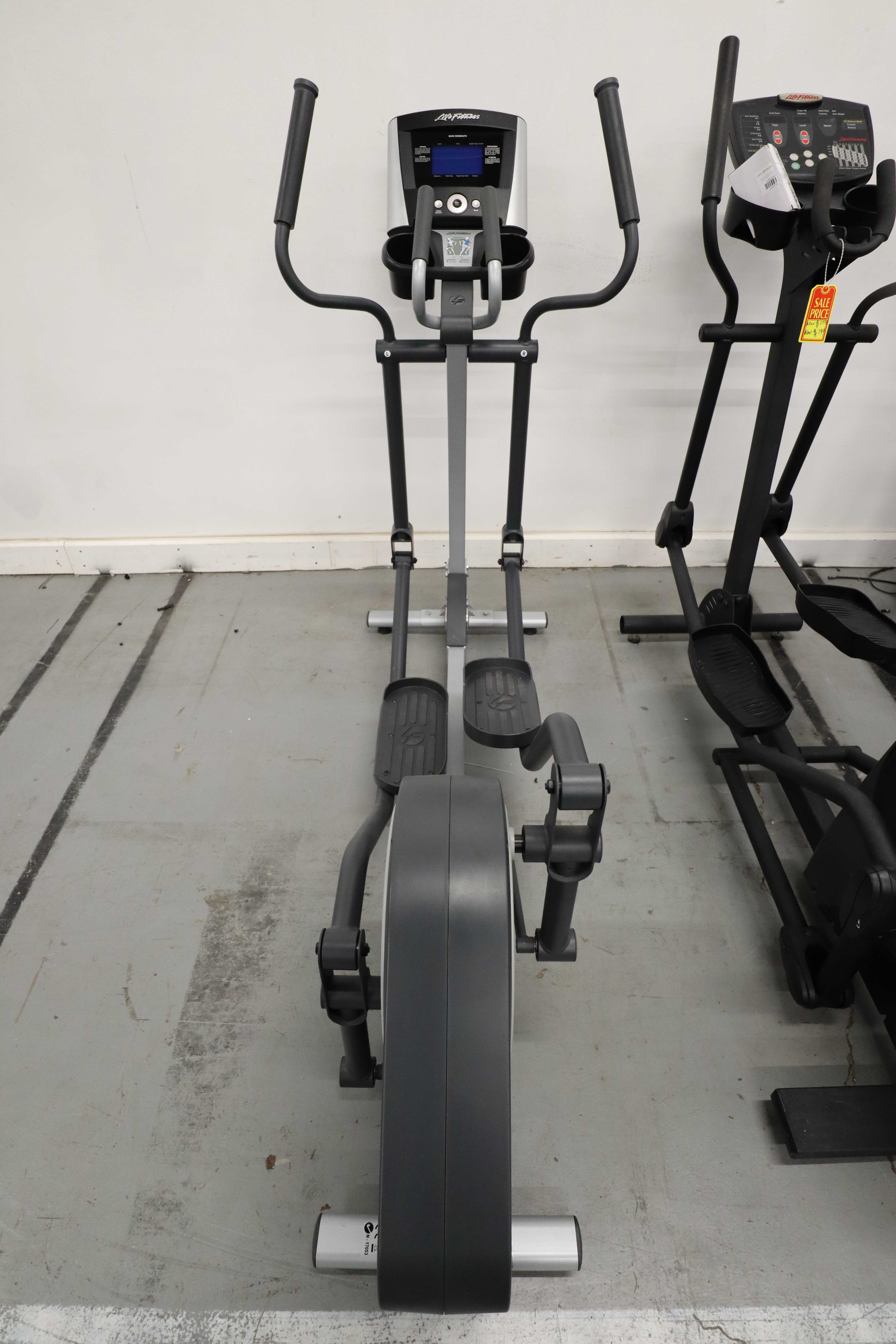 Used Life Fitness X1 w/ Basic Console X1-XX00-0203 Elliptical