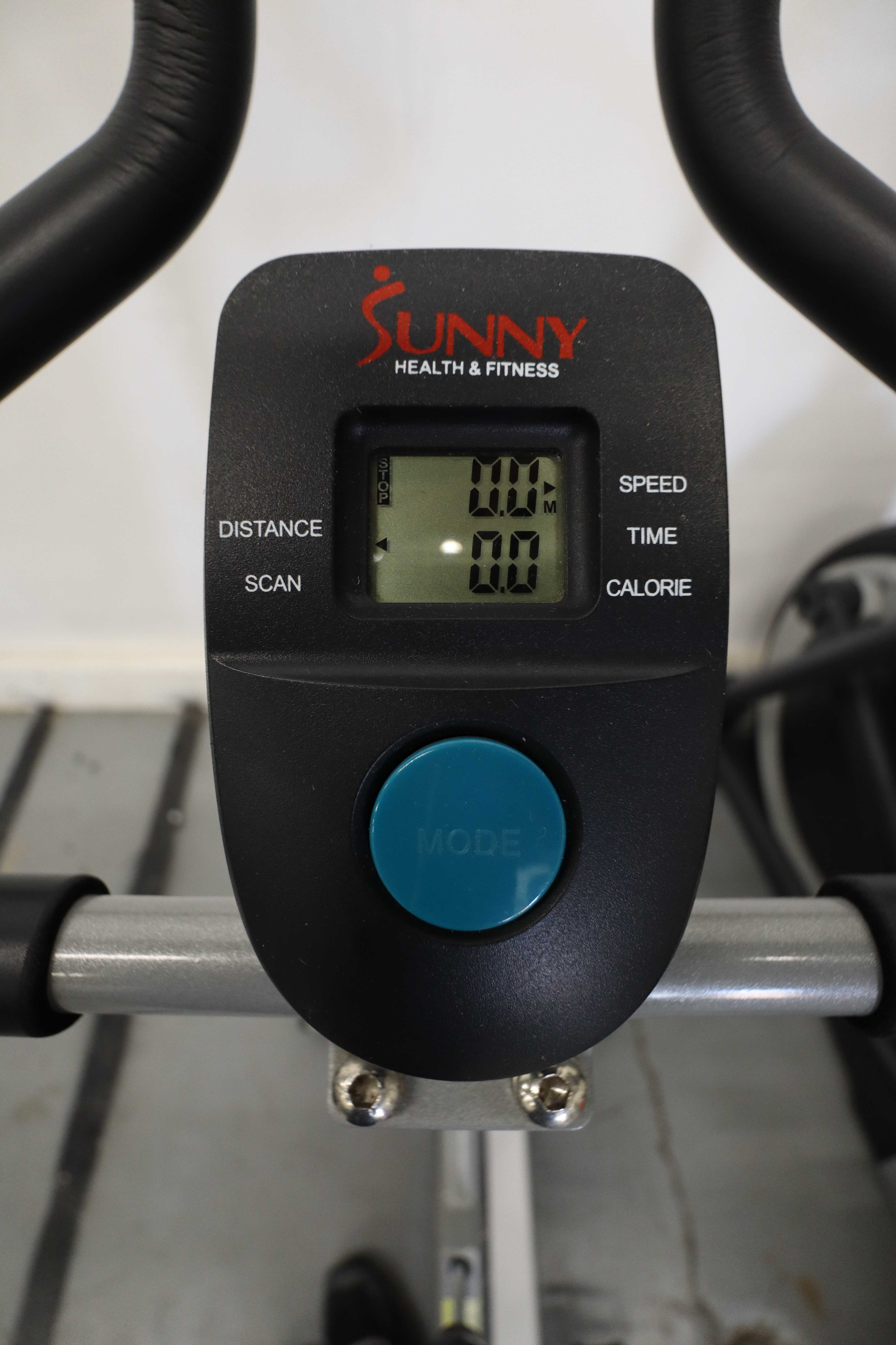 New Sunny Health & Fitness Indoor Cycling Stationary Exercise Chain Drive SF-B1203 Upright Stationary Bike