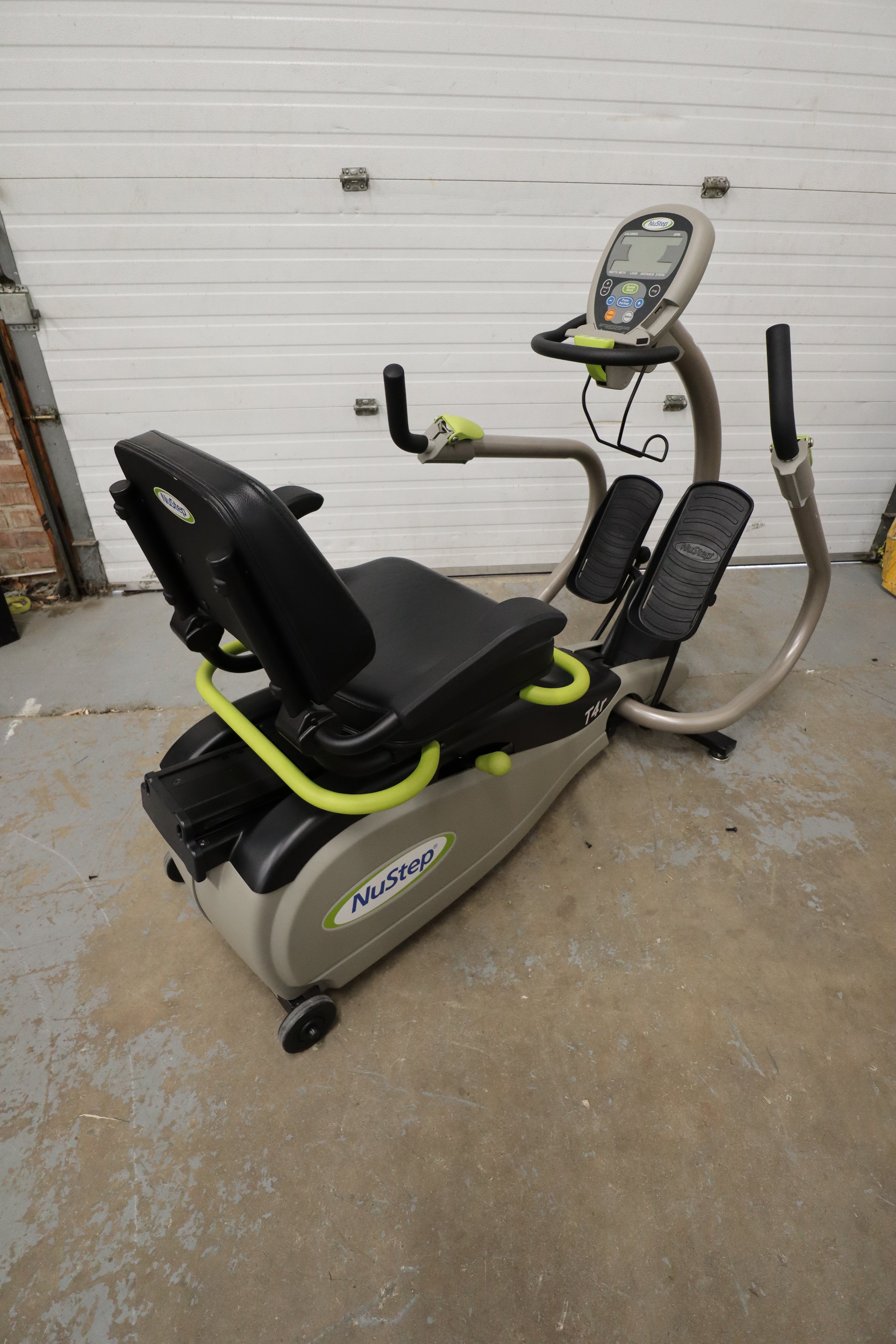 Used Nu-Step T4R Recumbent Stepper