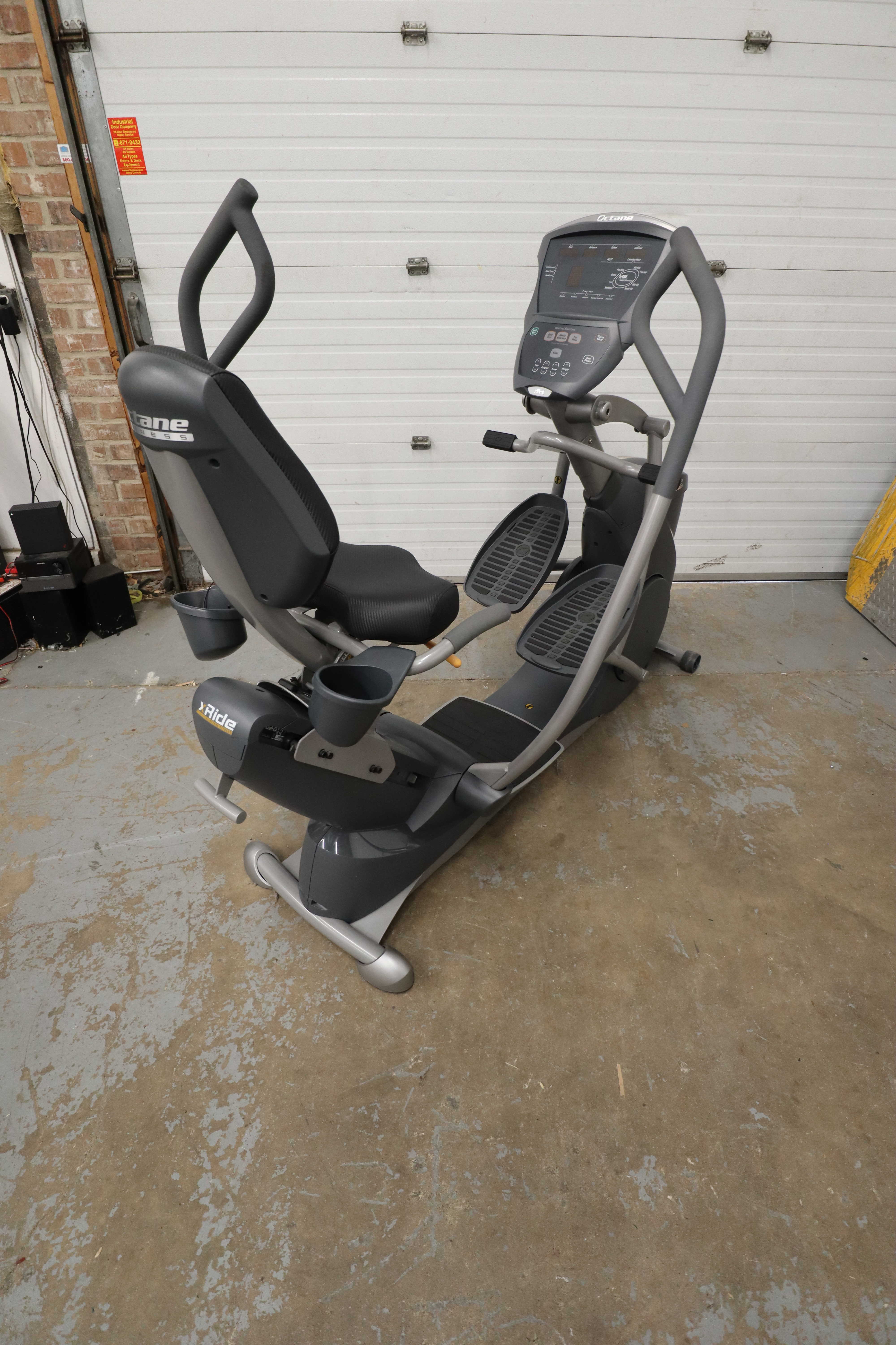 Used Octane Fitness xRide XR6 Classic (2021) F210 Recumbent Elliptical